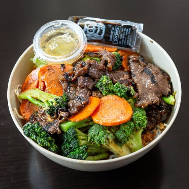 B4. Beef Stir Fry Bowl.